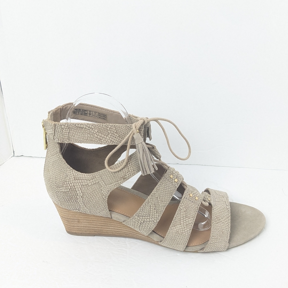 NWOT UGG Yasmin Snake Wedge Sandals - Picture 2 of 16